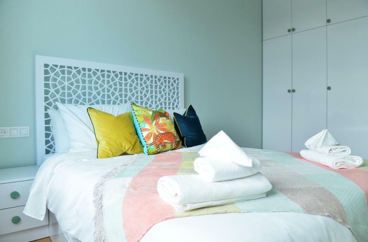 Spacious Modern 2 Bedrooms In *